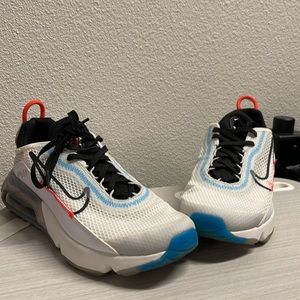 Nike Air Max 2090 “Pure Platinum”